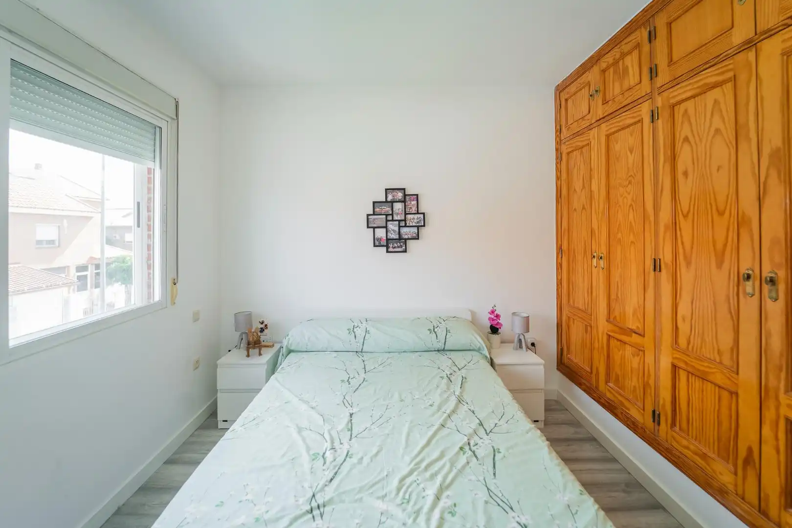 Habitación de Casa adosada en venta en Cedillo del Condado con Calefacción, Jardín privado y Terraza