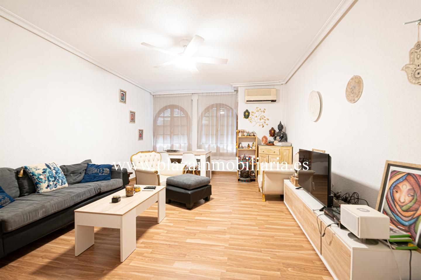 Sala de estar de Piso en venta en Lucena con Aire acondicionado, Parquet y Terraza
