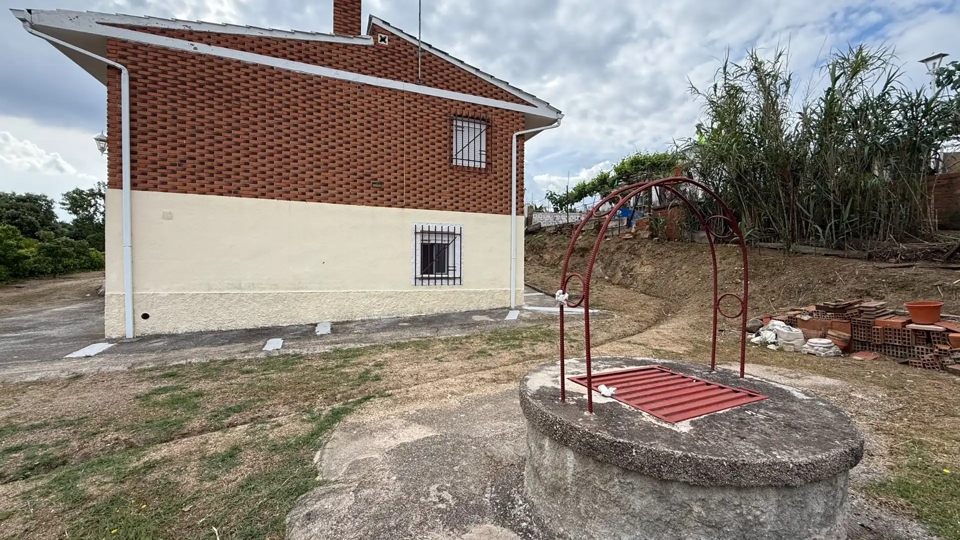 Vista exterior de Casa o chalet en venta en Aldea del Fresno con Terraza, Horno y Lavadora
