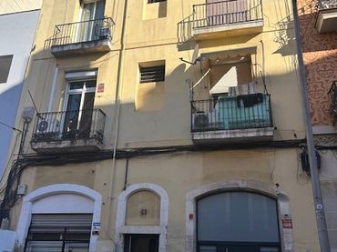 Piso con balcón en venta en Carrer de Leiva 32