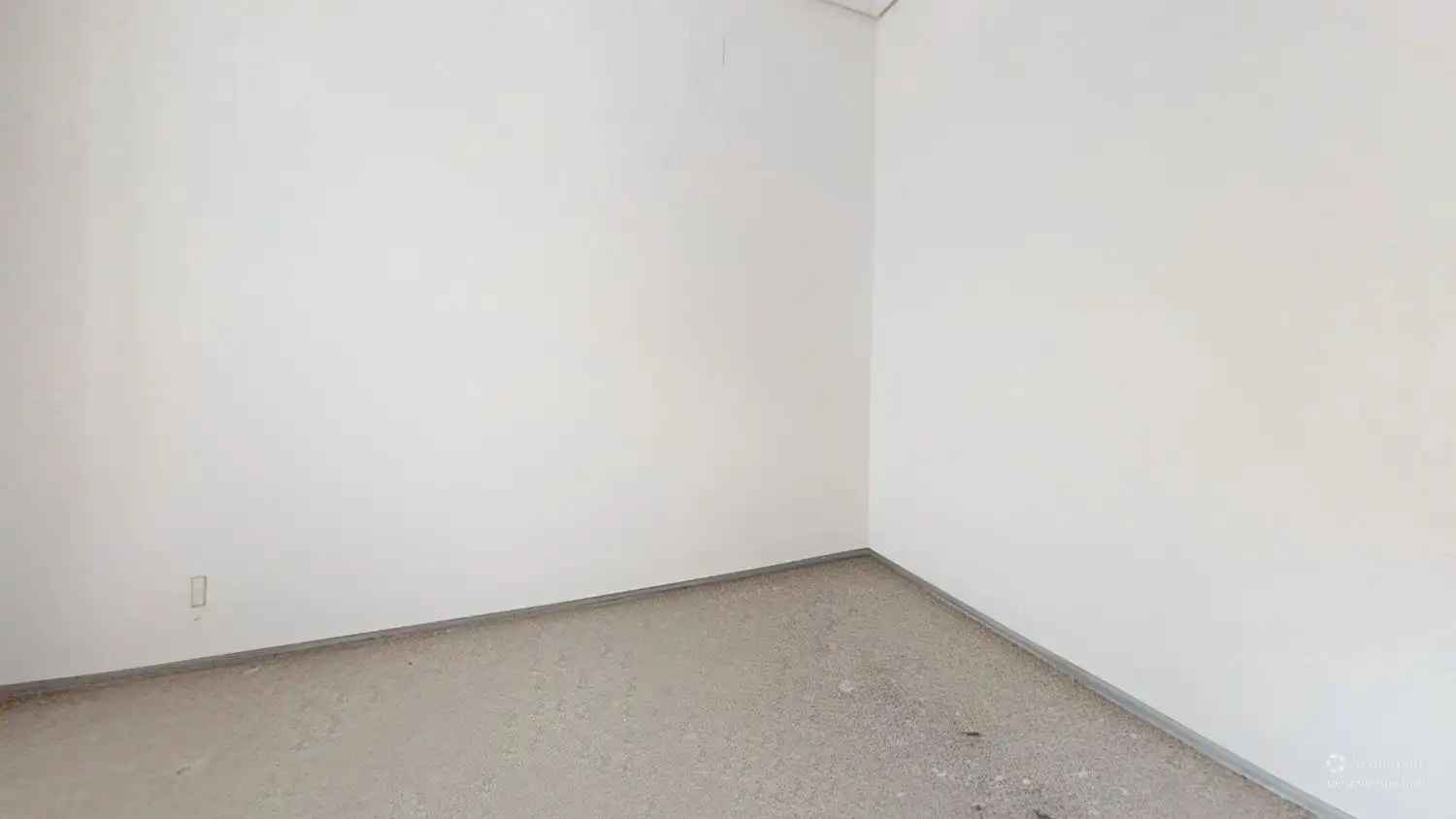 Flat for sale in Sevilla  with Air Conditioner, Terrace and Storage room