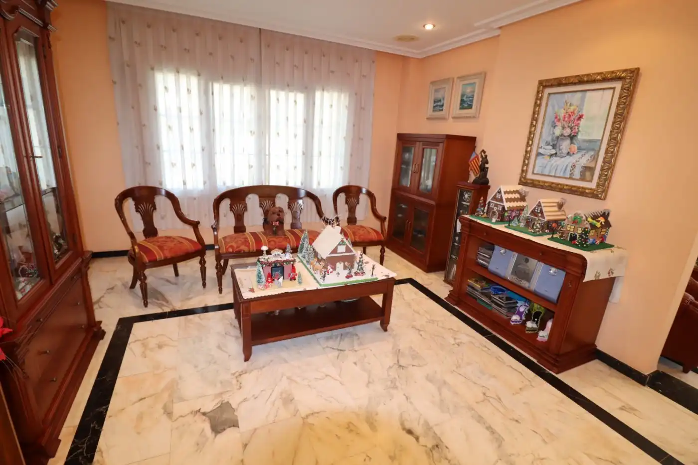 Sala de estar de Casa o chalet en venta en Godella con Calefacción, Jardín privado y Terraza
