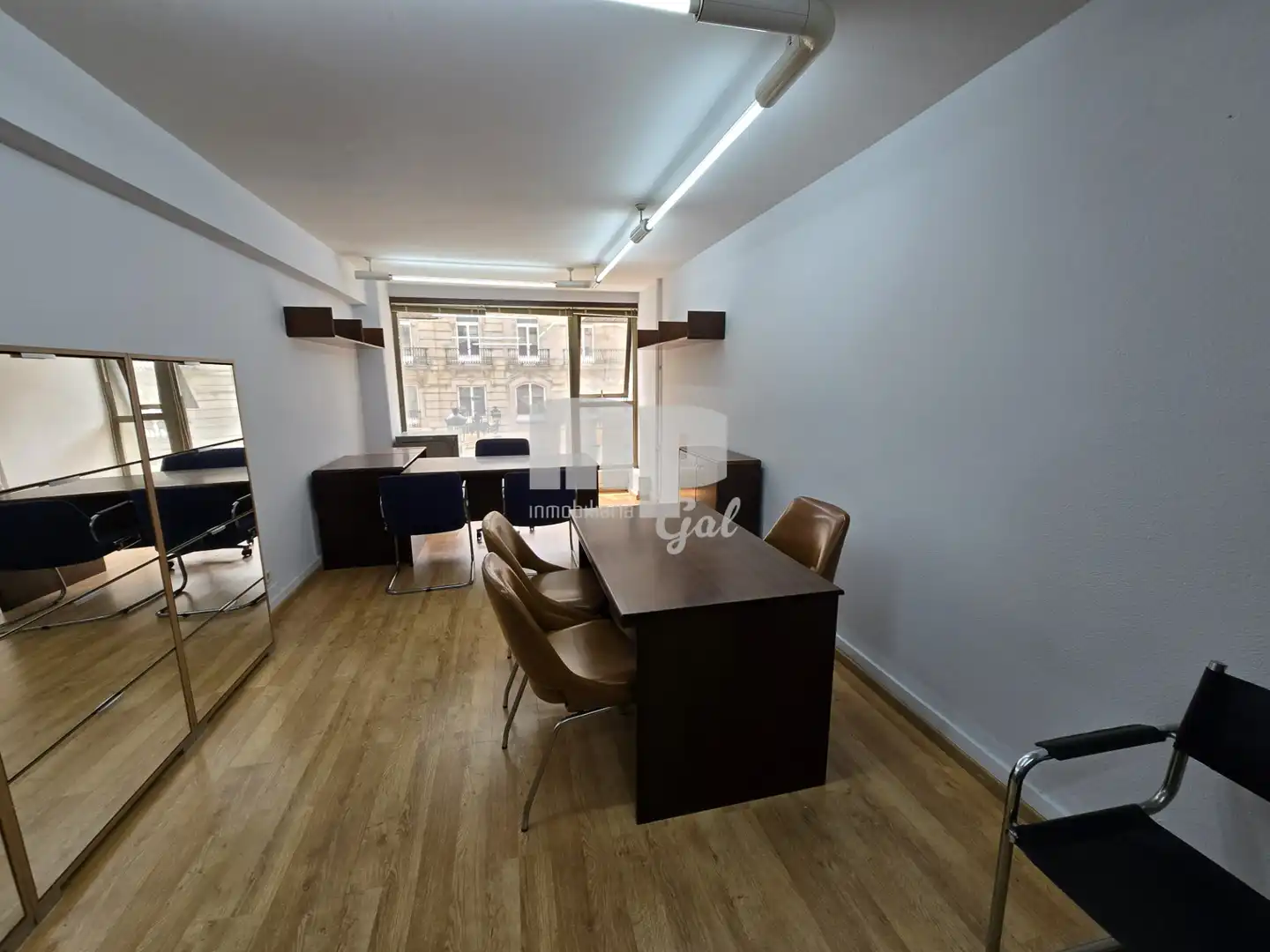 Oficina en venta en Vigo  con Calefacción