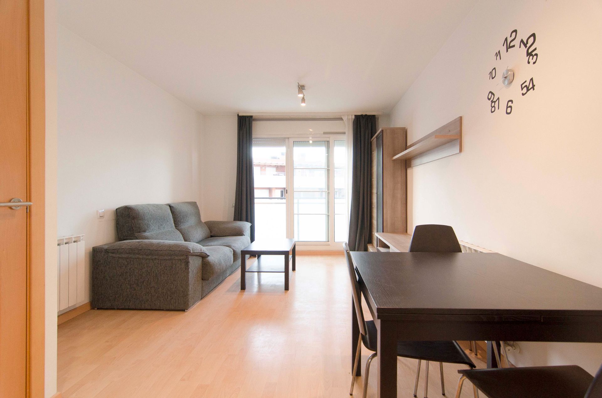 Sala d'estar de Pis de lloguer en Manresa amb Calefacció, Parquet i Terrassa