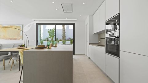 Villa de 3 dormitorios con jardín y garaje en Benidorm