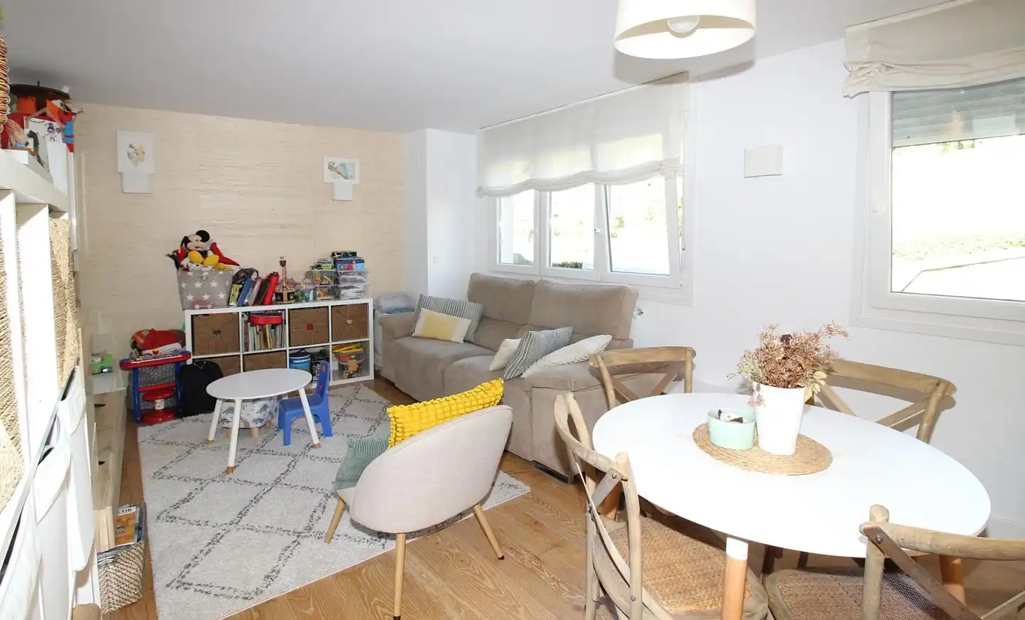 Sala d'estar de Apartament en venda en Oñati amb Calefacció, Traster i Moblat