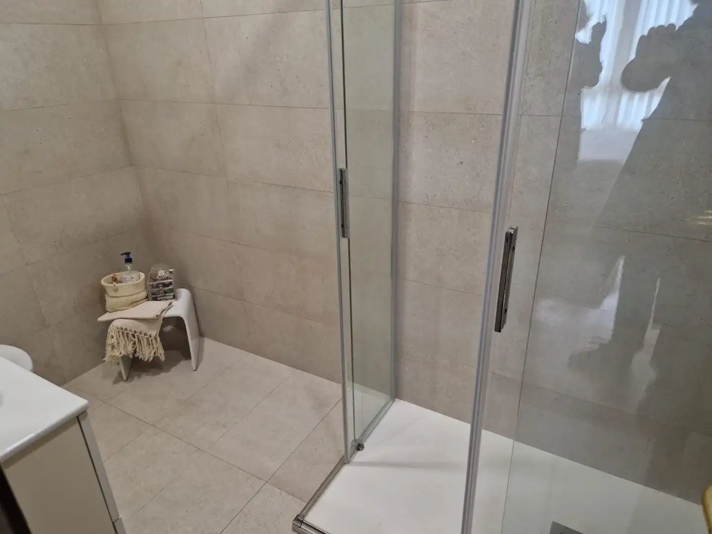 Baño de Piso en venta en Torrelavega  con Calefacción