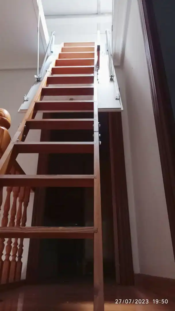 Dormitori de Casa o xalet en venda en Barruelo de Santullán amb Calefacció, Parquet i Terrassa
