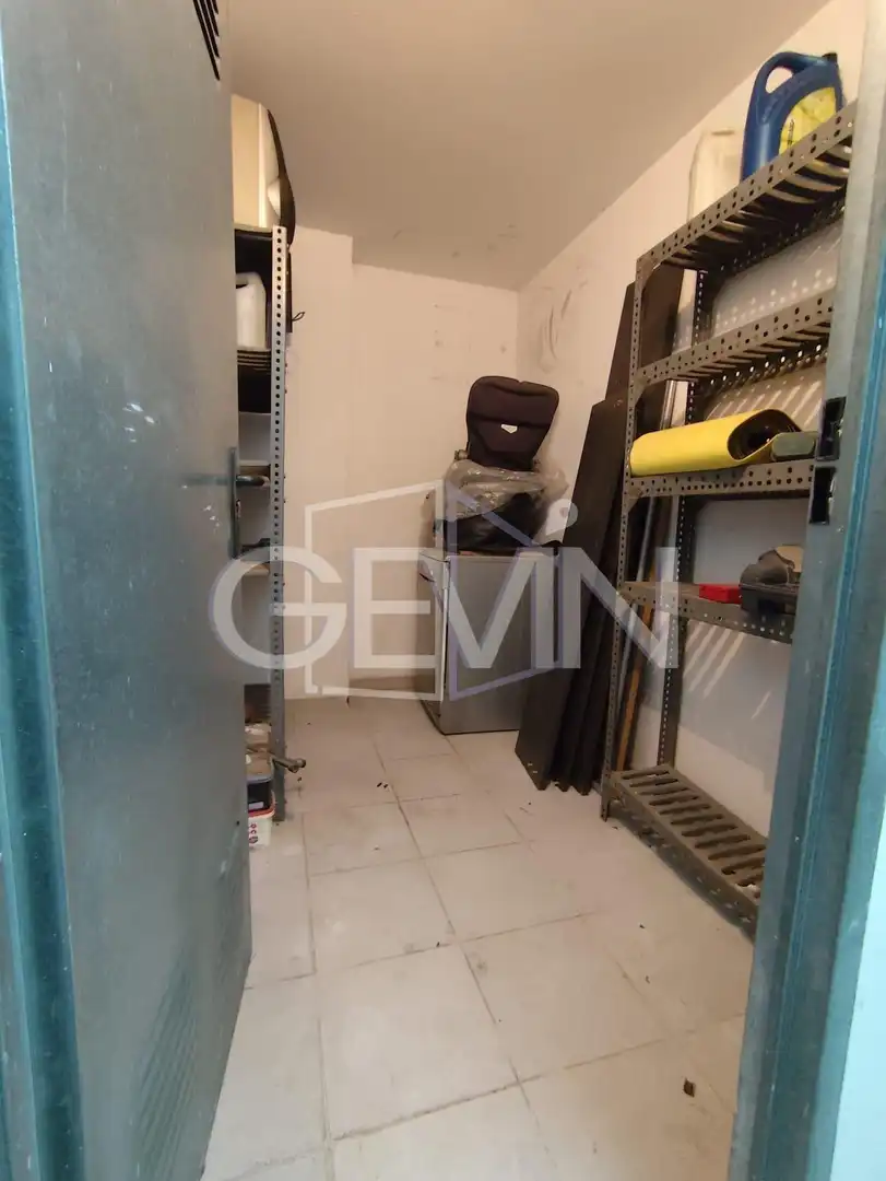 Piso en venta en Santa Perpètua de Mogoda con Aire acondicionado, Calefacción y Jardín privado