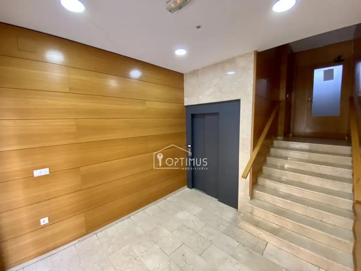 Appartamento con terrazza in vendita a Calle AMPARO BALLESTER 27, imagen 16