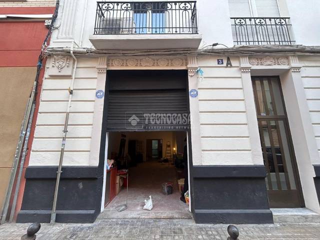 Local comercial en Alquiler en N/A en Nou Moles