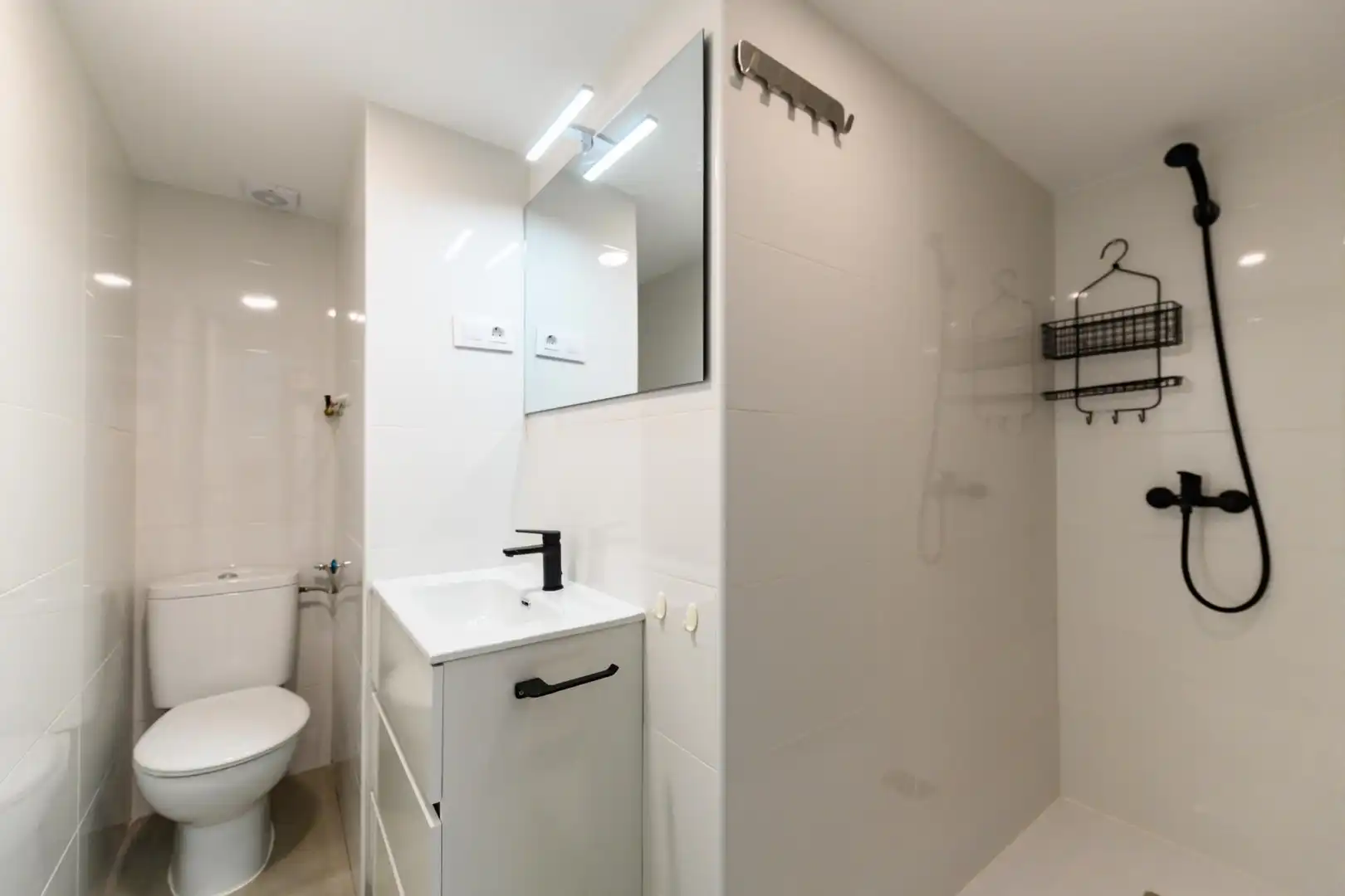 Baño de Nave industrial en venta en Murcia