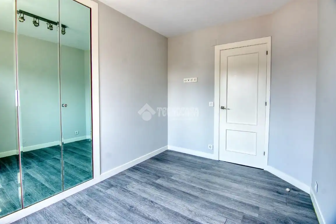 Bedroom of Flat for sale in Santander  with Heating and Balcony