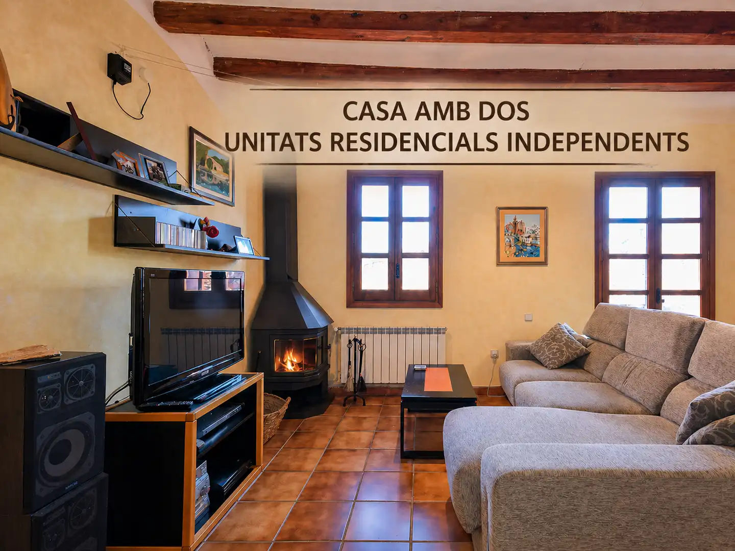 Wohnzimmer von Einfamilien-Reihenhaus zum Verkauf in Berga mit Heizung