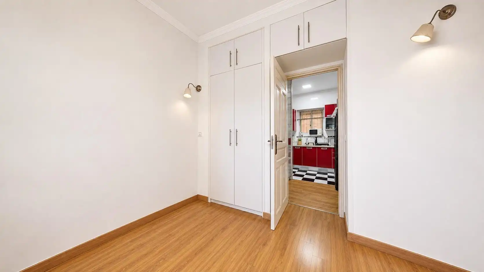 Piso en venta en Almería con Aire acondicionado, Calefacción y Balcón