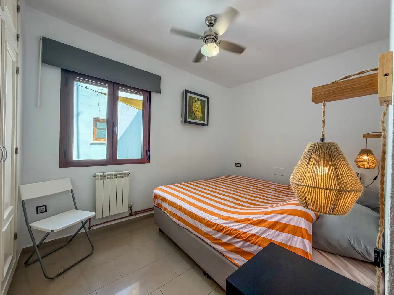 Habitación de Casa adosada en venta en Torrox con Aire acondicionado, Calefacción y Terraza