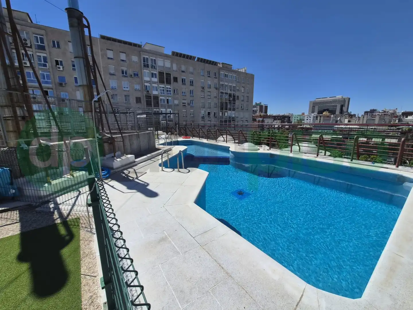 Piscina de Piso en venta en Madrid con Aire acondicionado, Calefacción y Terraza