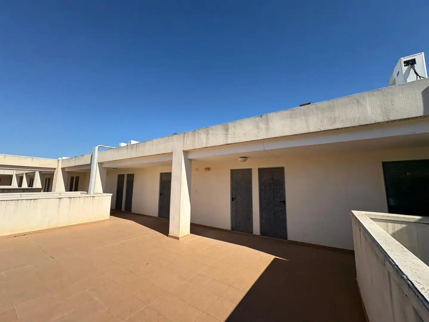 Vista exterior de Apartament en venda en Almoradí amb Aire condicionat, Traster i Piscina comunitària