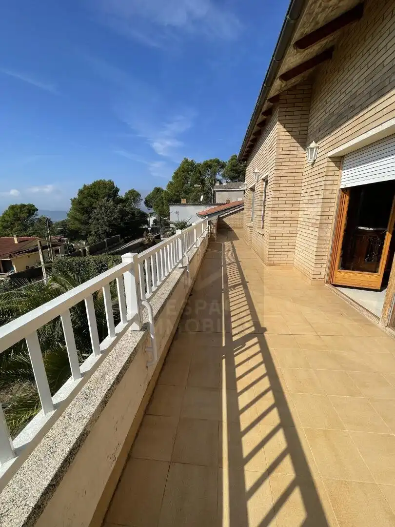 Terrassa de Casa o xalet en venda en Castellnou de Bages
