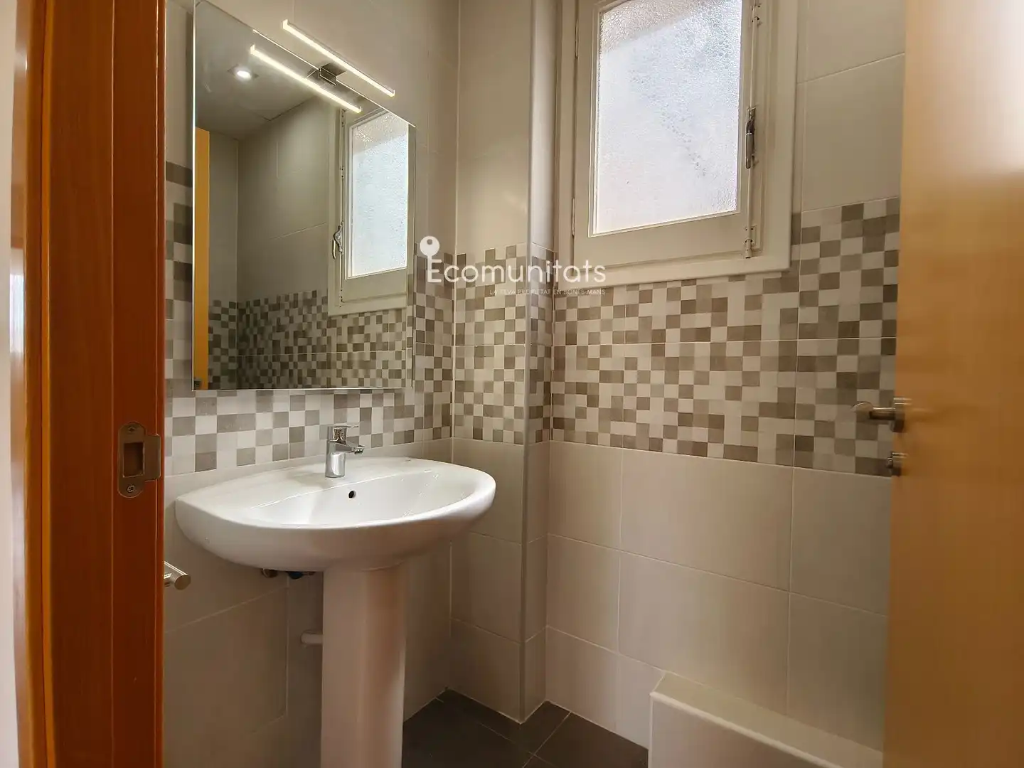 Bathroom of Flat for sale in Amposta  with Terrace