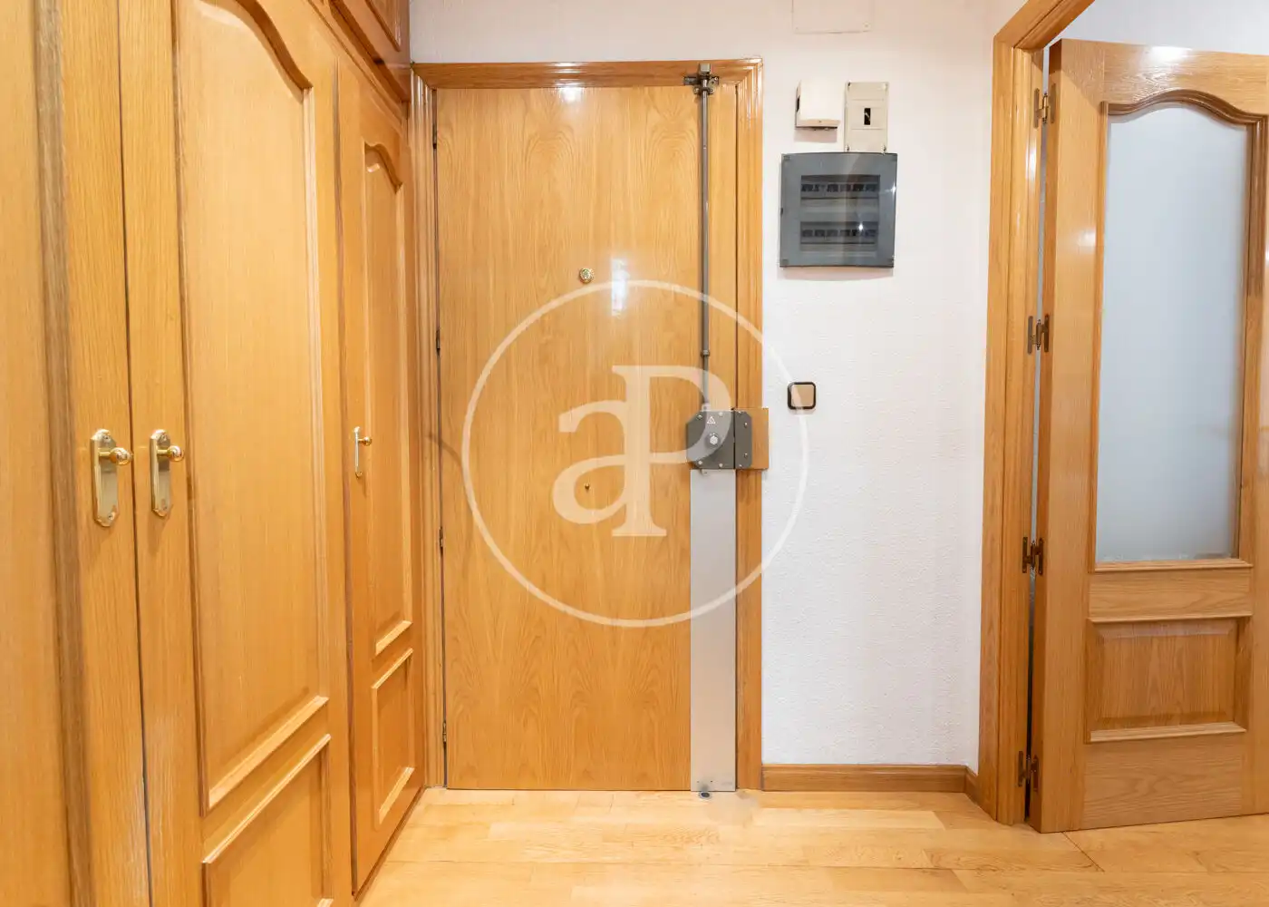 Flat for rent in Calle de María de Guzmán, Ríos Rosas - Nuevos Ministerios