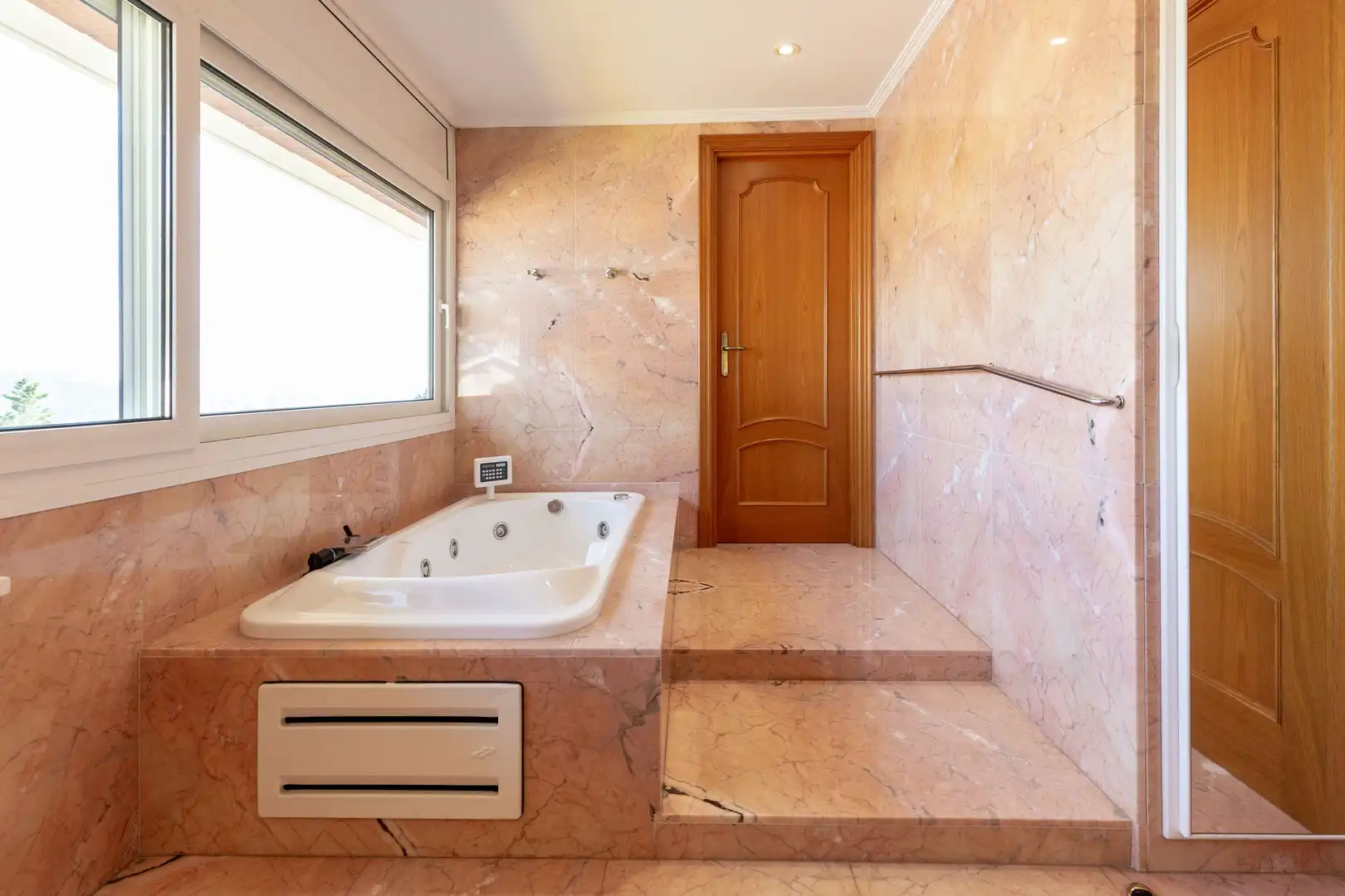Badezimmer von Haus oder Chalet zur Miete in Argentona mit Klimaanlage, Heizung und Terrasse