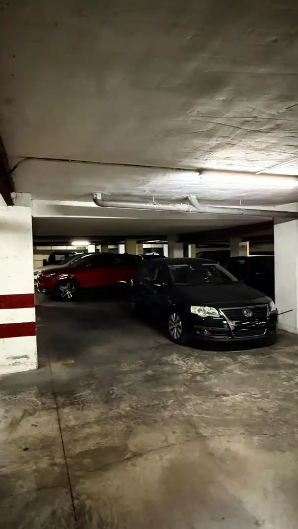 Parking de Piso de alquiler en Alicante / Alacant con Amueblado y Balcón