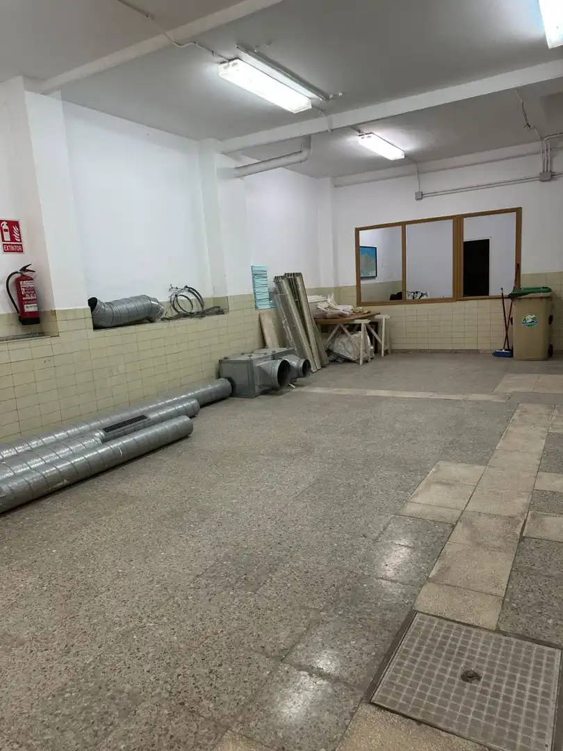 Business premises for sale in Oeste, imagen 4
