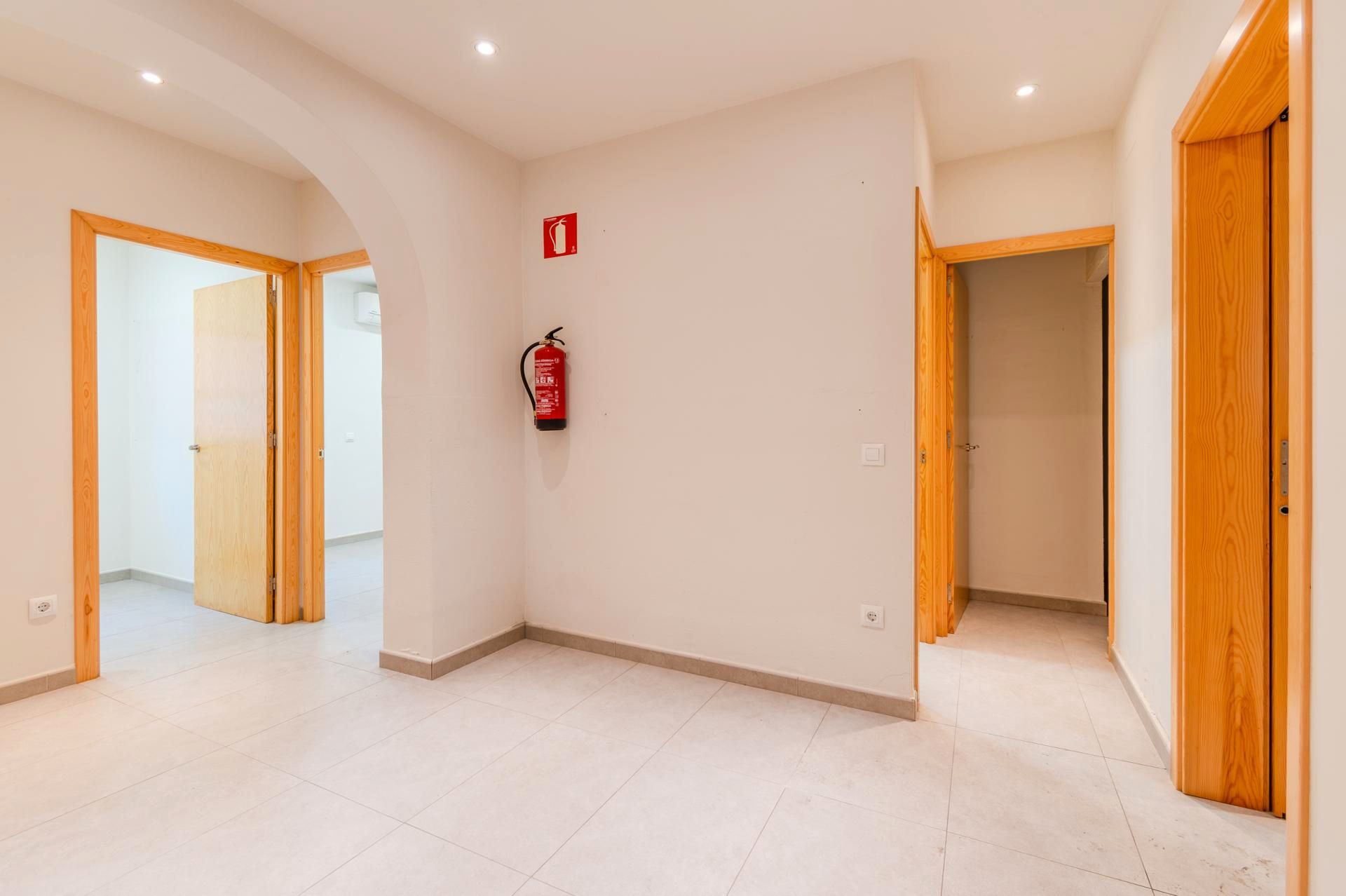 Planta baja for sale in Girona Capital  with Air Conditioner, Terrace and Storage room