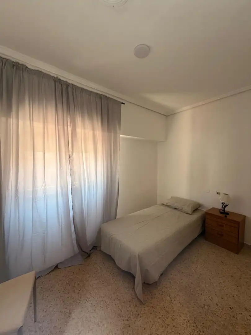 Habitación de Piso de alquiler en Sagunto / Sagunt con Amueblado