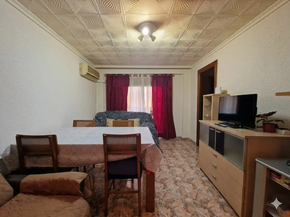 Living room of Flat for sale in Torrent  with Air Conditioner, Furnished and Balcony