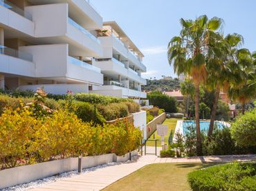 Apartament amb piscina en venda a Benahavís pueblo