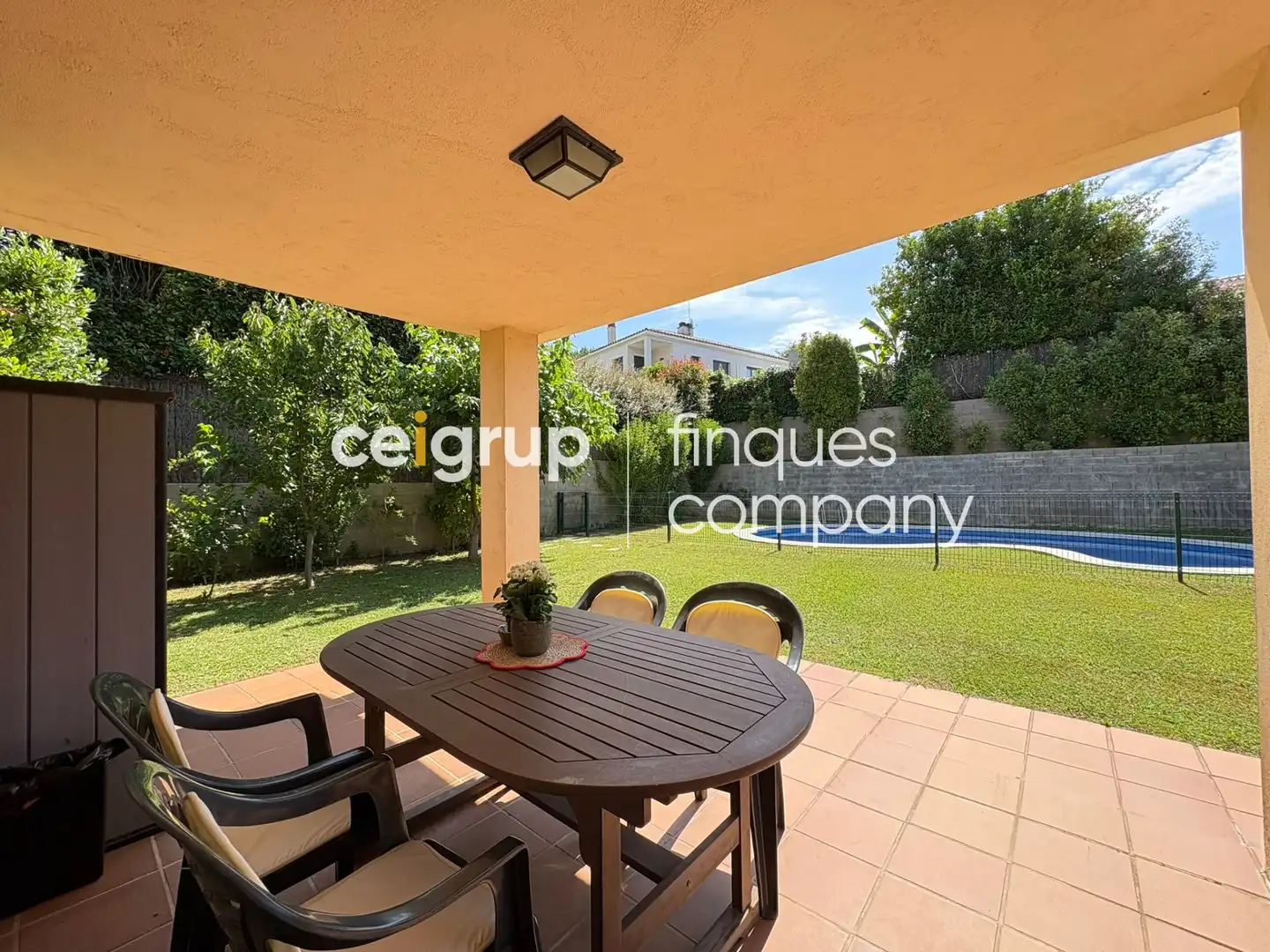 Terraza de Casa o chalet de alquiler en Girona con Calefacción, Terraza y Piscina