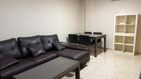 Foto 2 de Piso de alquiler en Huerta Fava - Santiago, La Línea de la Concepción