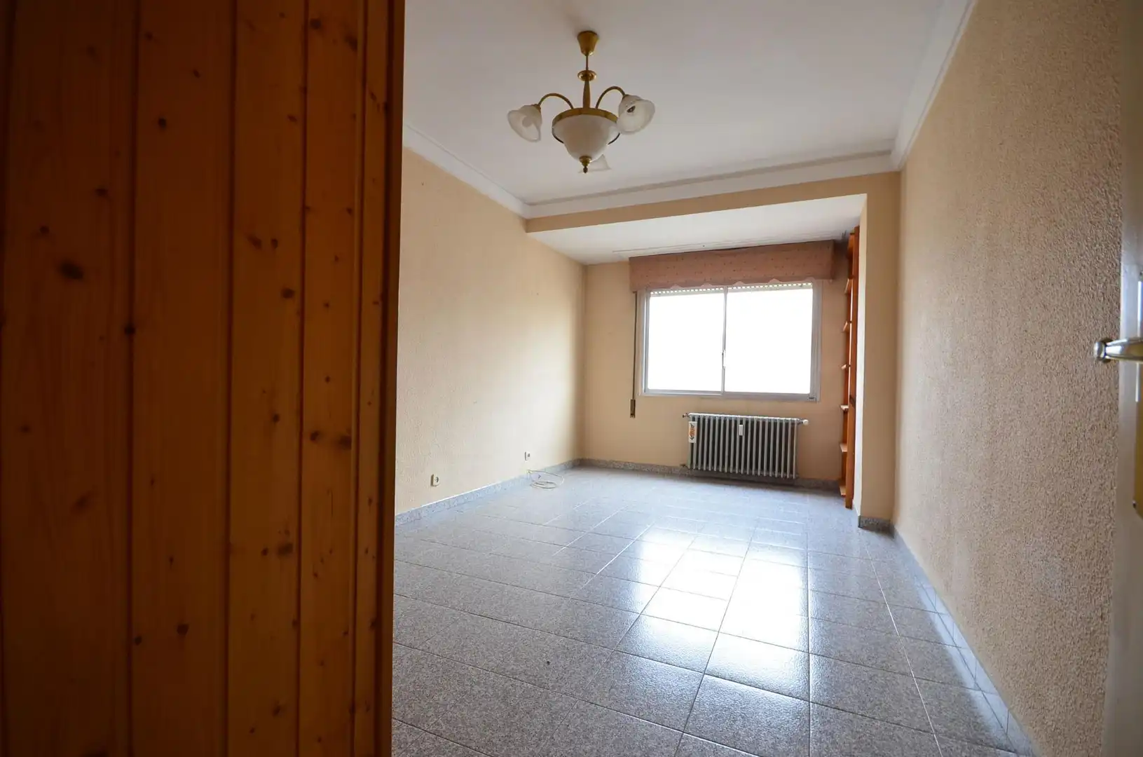 Bedroom of Attic for sale in Zaragoza  with Air Conditioner, Heating and Terrace