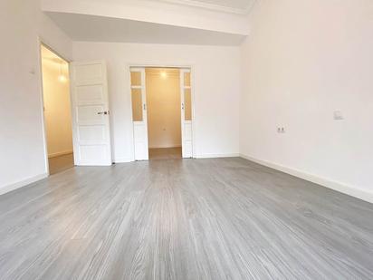 Bedroom of Flat for sale in Lugo Capital