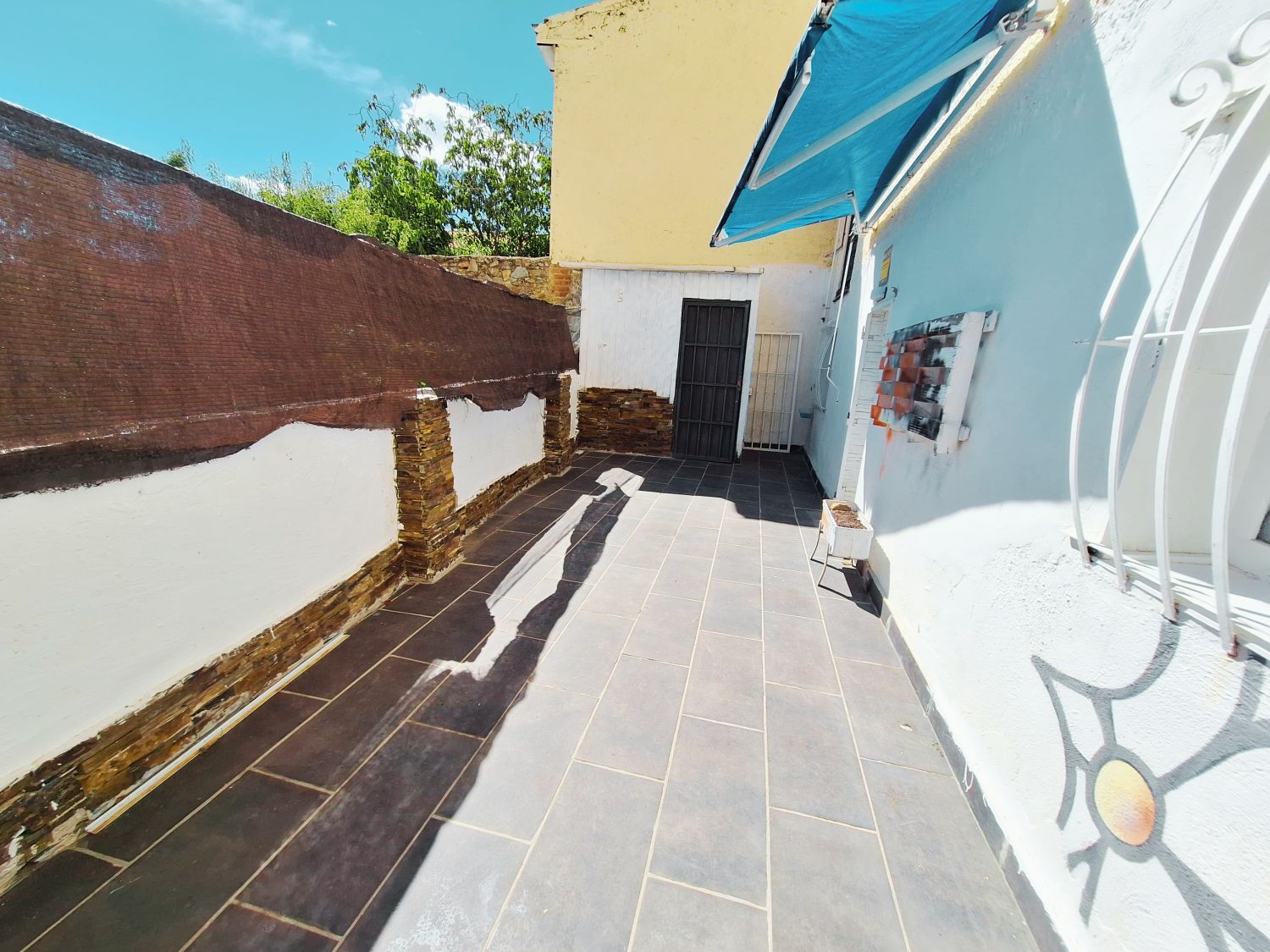 Exterior view of Flat for sale in San Lorenzo de El Escorial  with Heating, Terrace and Storage room
