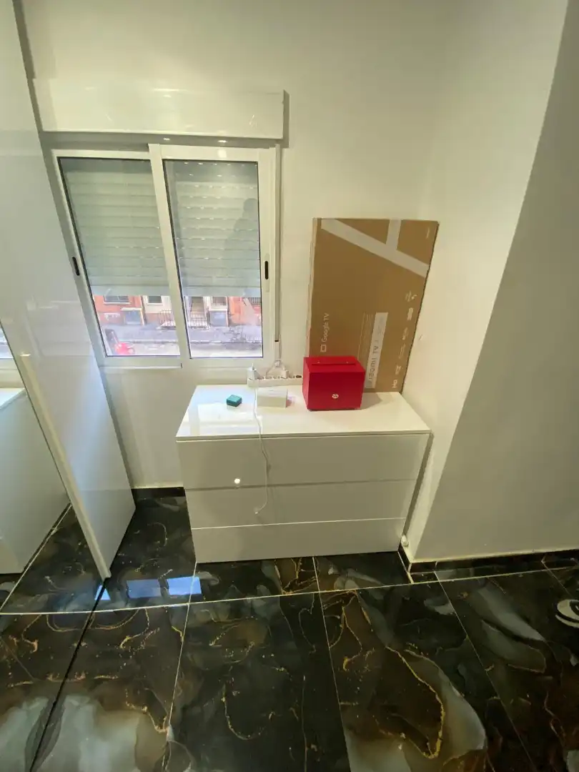 Dormitori de Pis en venda en Valencia amb Aire condicionat i Balcó