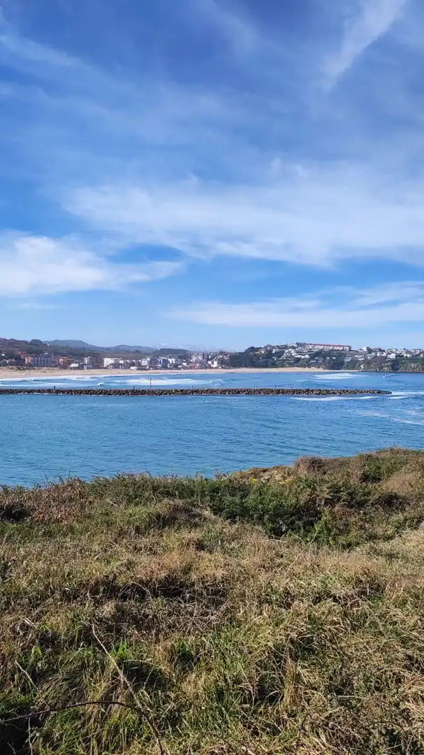 Vista exterior de Casa o chalet de alquiler en Miengo con Calefacción, Jardín privado y Amueblado