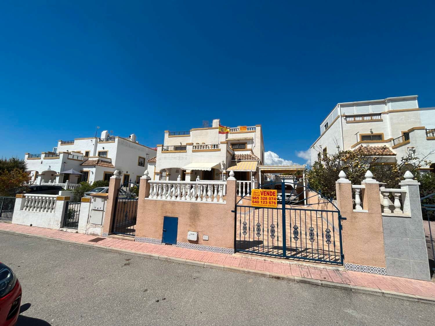 Vista exterior de Dúplex en venta en Orihuela con Aire acondicionado, Calefacción y Piscina