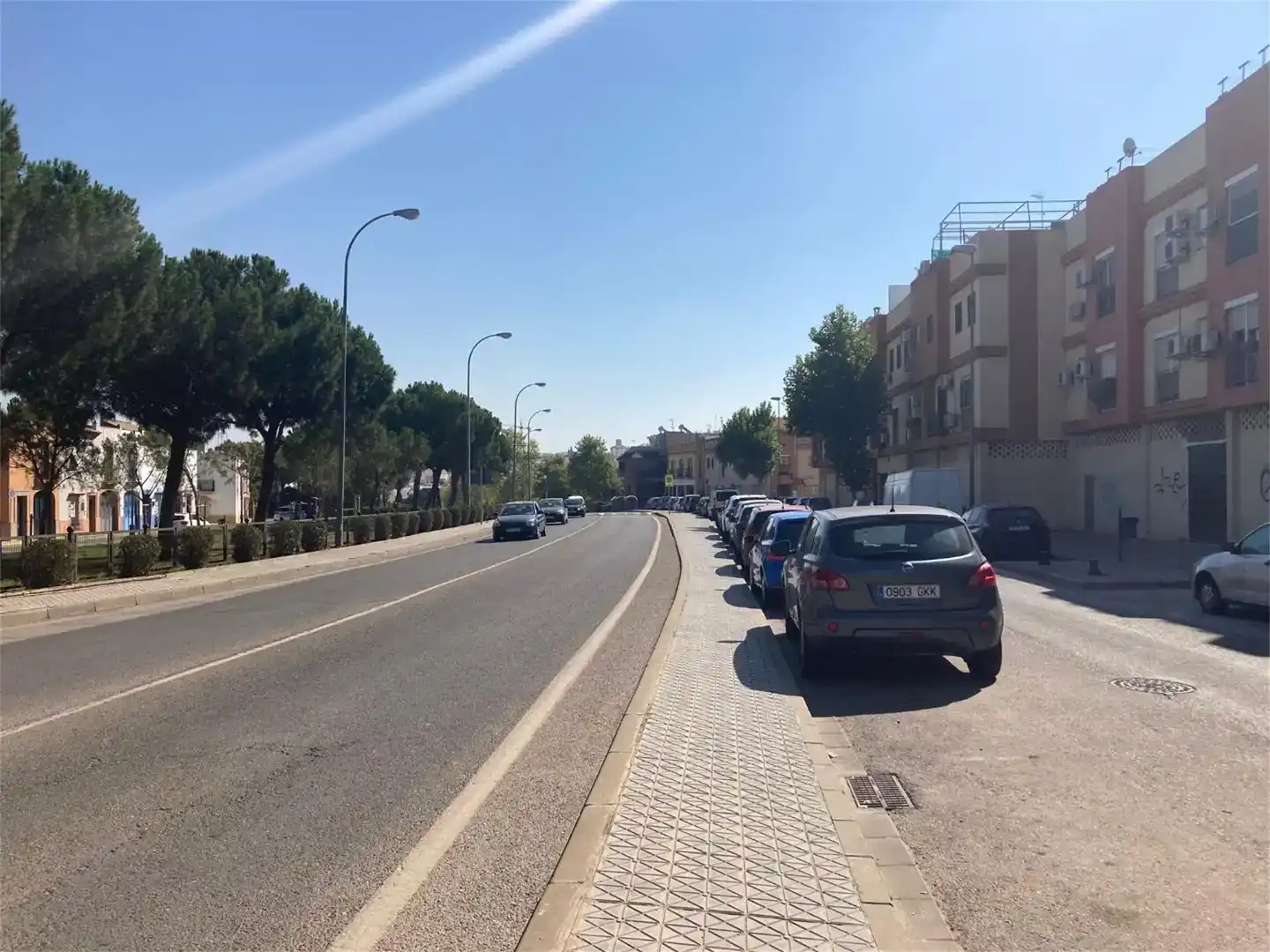 Parking de Local de alquiler en Alcalá de Guadaira con Aire acondicionado