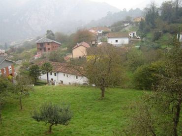 Terreny residencial en venda a San Claudio - Trubia - Las Caldas