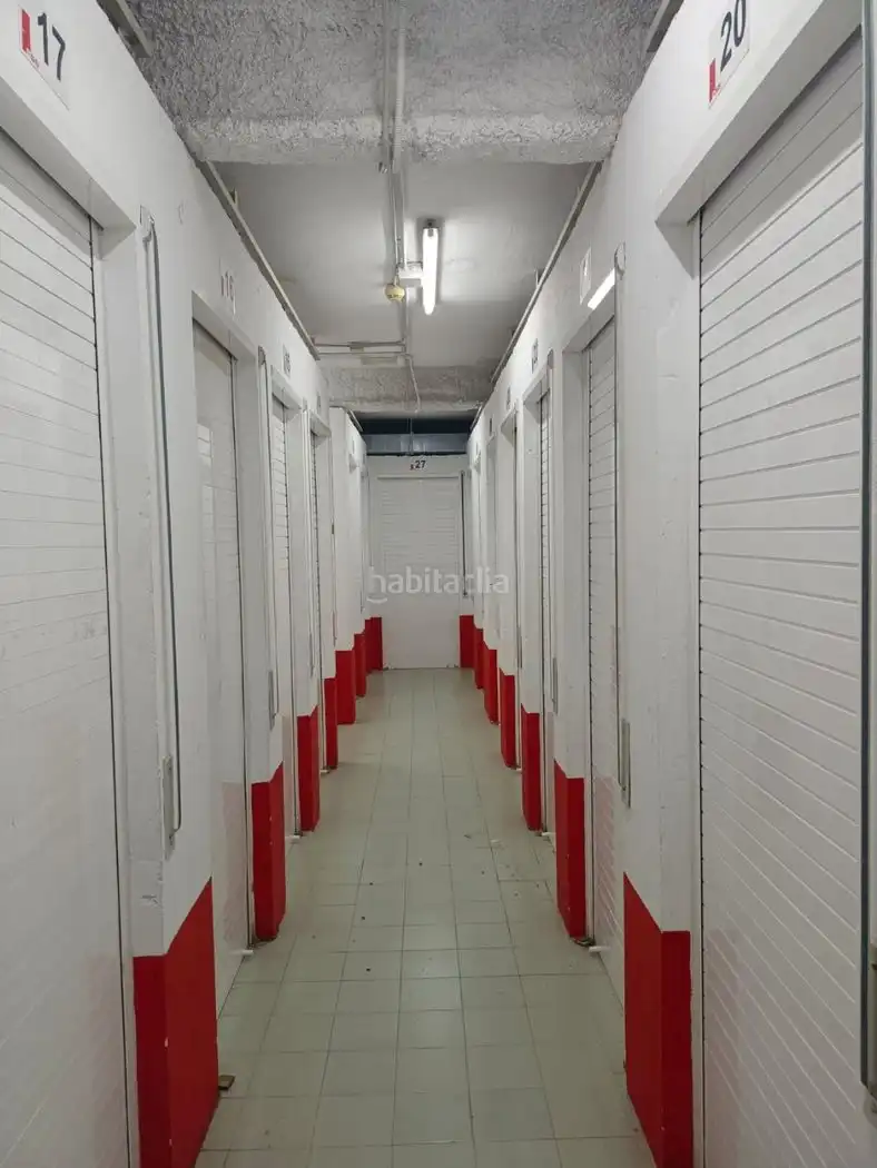 Business premises for sale in Carrer Monturiol 64, imagen 2