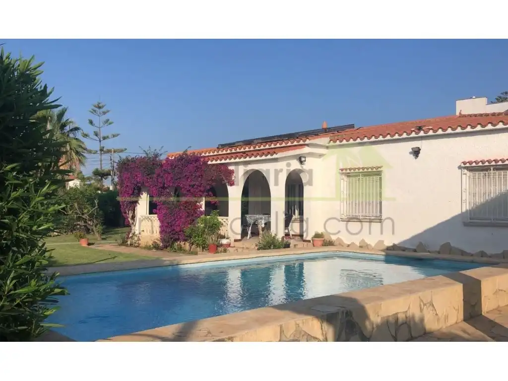 Exterior view of Houses for sale in Vinaròs  with Private garden, Terrace and Swimming Pool