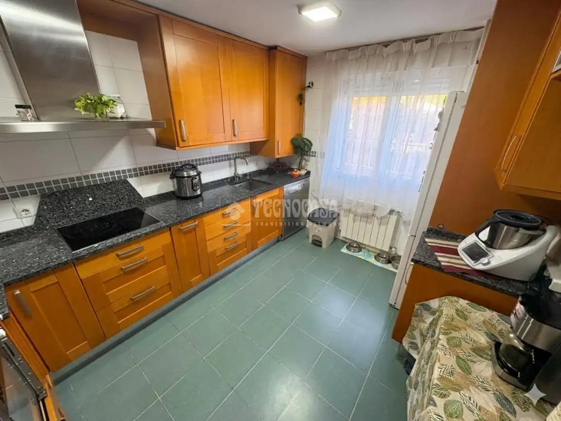 Cocina de Casa adosada en venta en Valdemoro con Jardín privado y Terraza