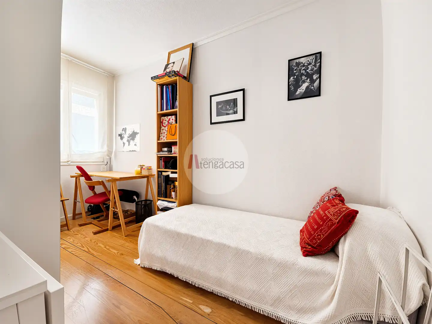 Habitación de Piso en venta en Madrid con Calefacción, Parquet y Terraza