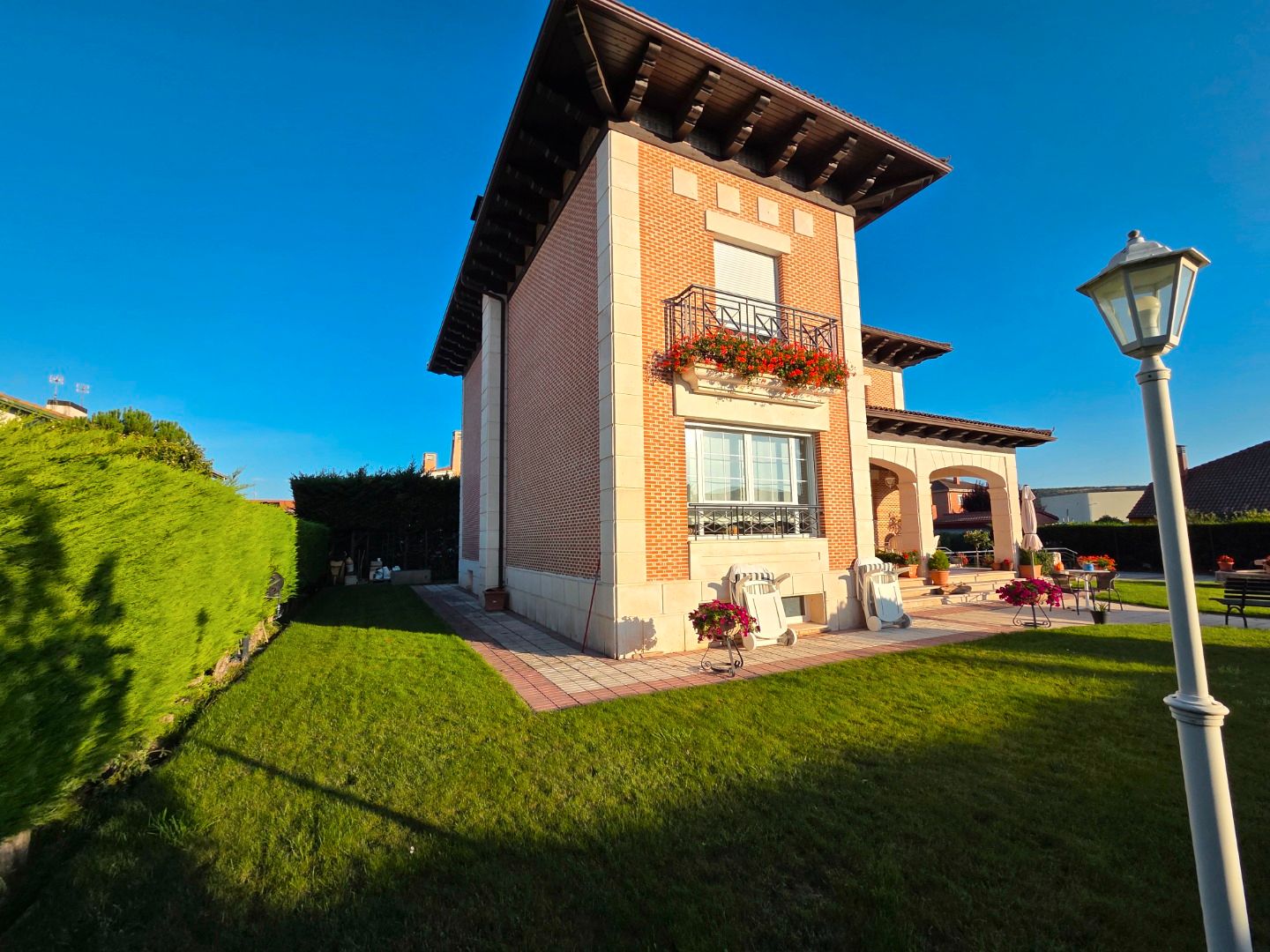 Vista exterior de Casa o chalet en venta en Castrillo del Val con Calefacción, Jardín privado y Parquet