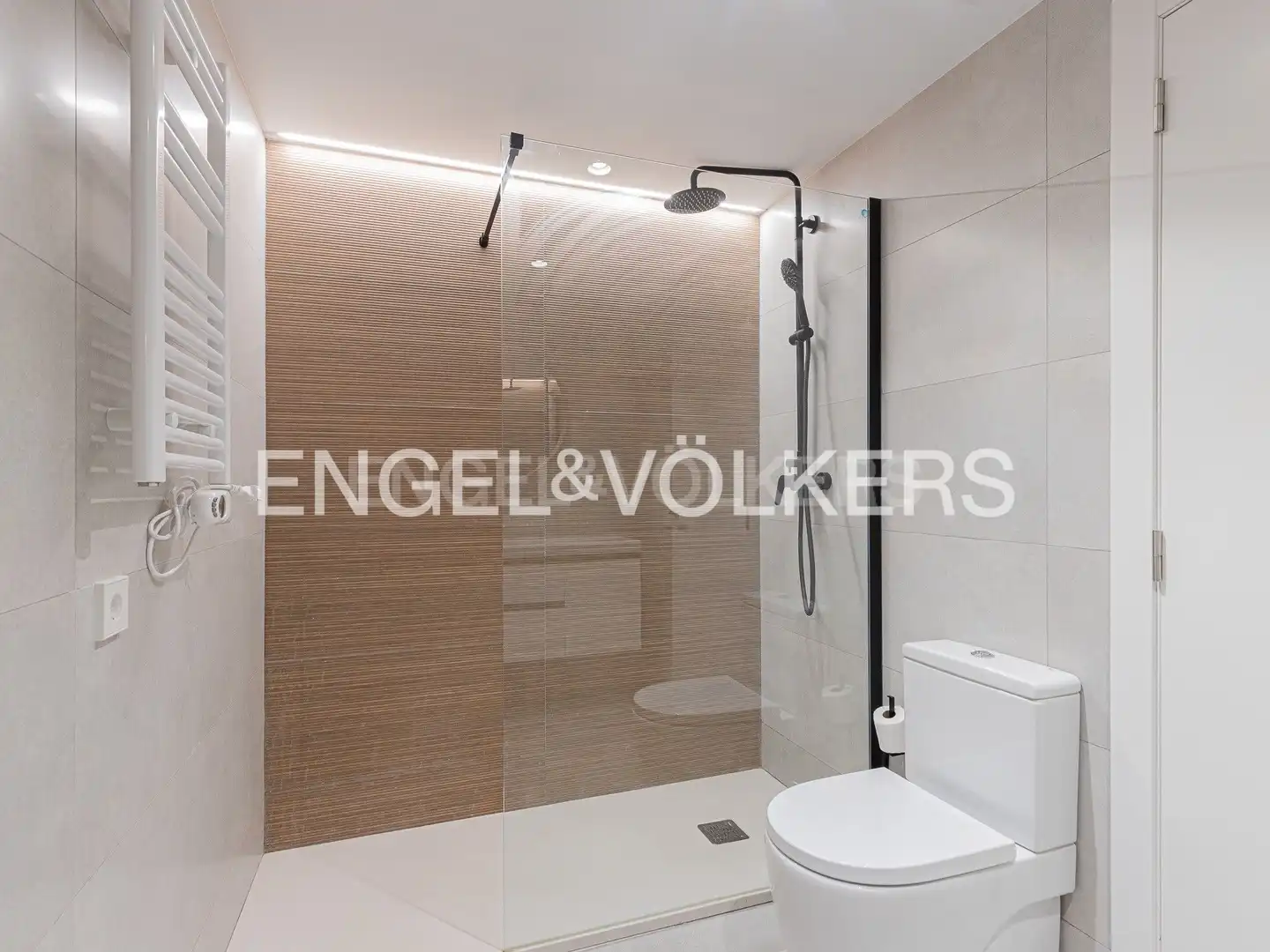 Bathroom of Flat for rent in Sant Martí
