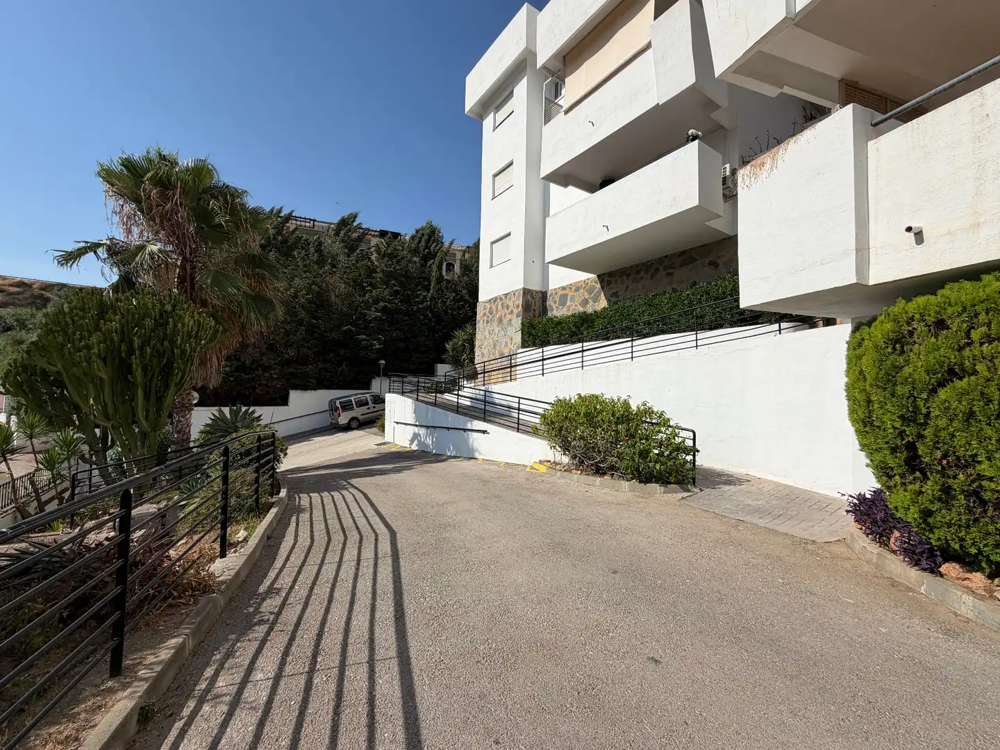 Aparcament de Pis en venda en Mijas amb Piscina comunitària
