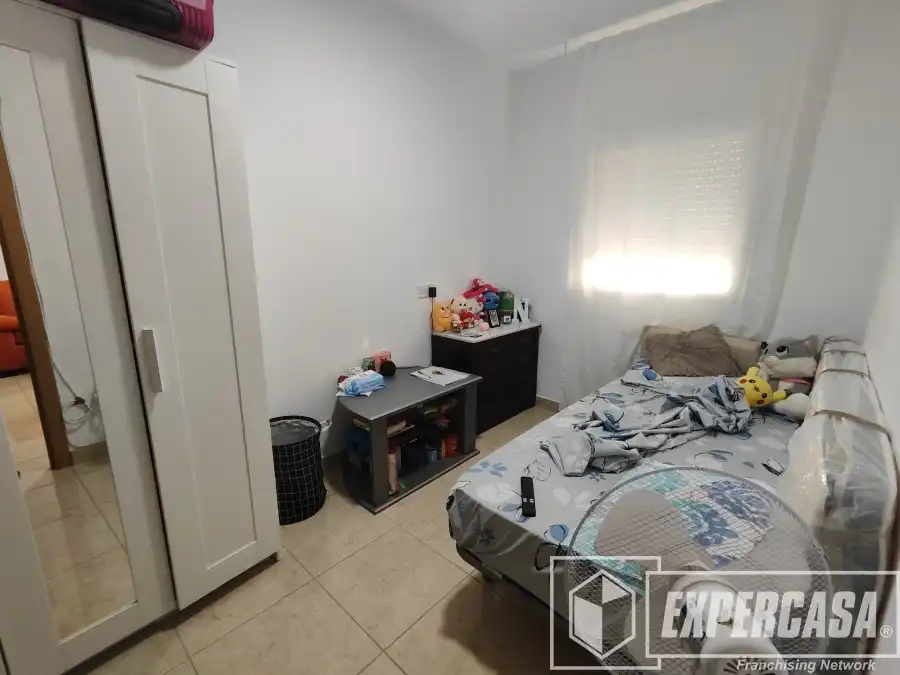 Habitación de Piso en venta en Castellón de la Plana / Castelló de la Plana con Aire acondicionado y Amueblado